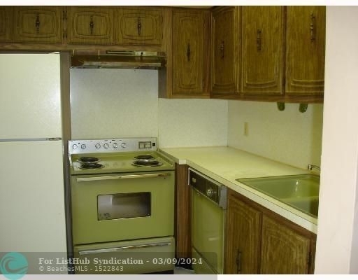 403 Sw 148th Ave - Photo 5