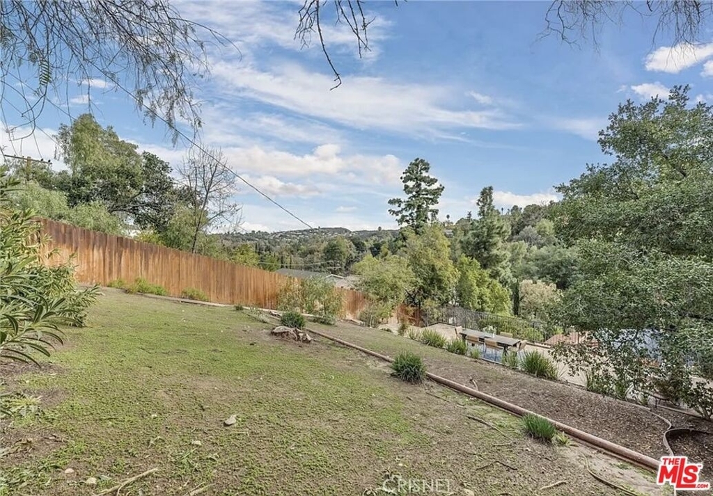 21047 Dumetz Rd - Photo 11