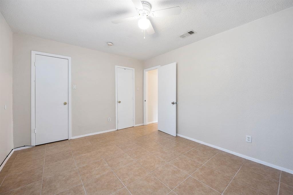 10707 Forest Leaf Drive - Photo 11