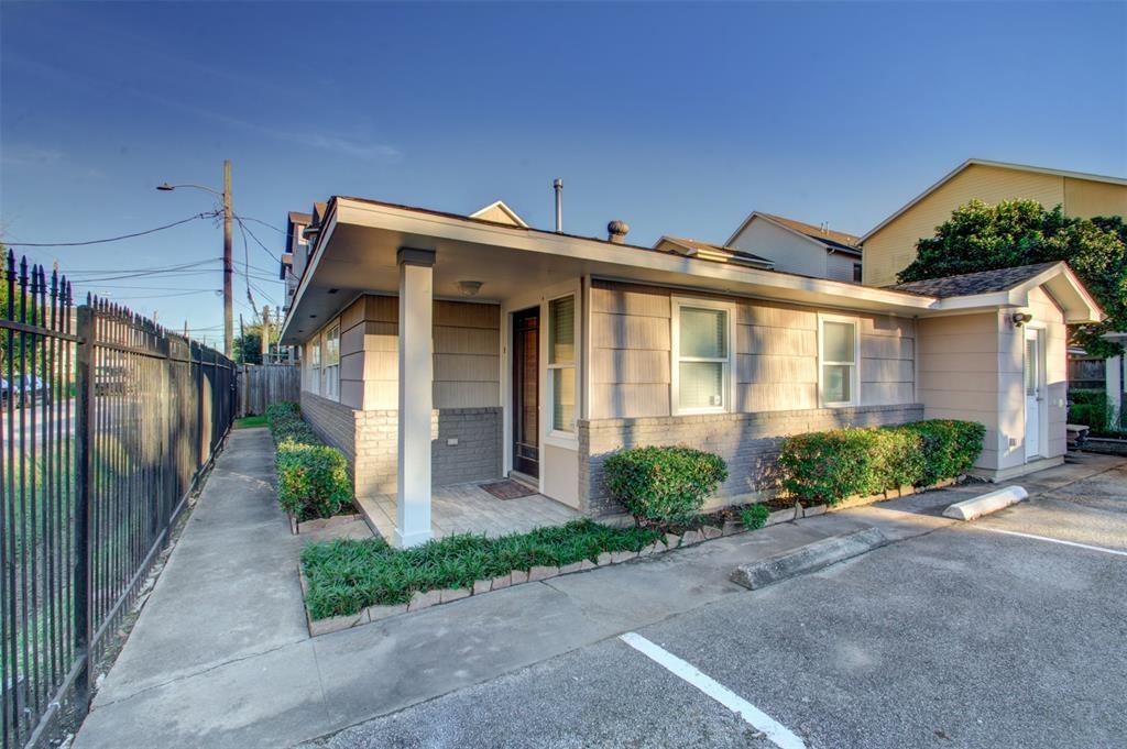 4331 Marina Street - Photo 3