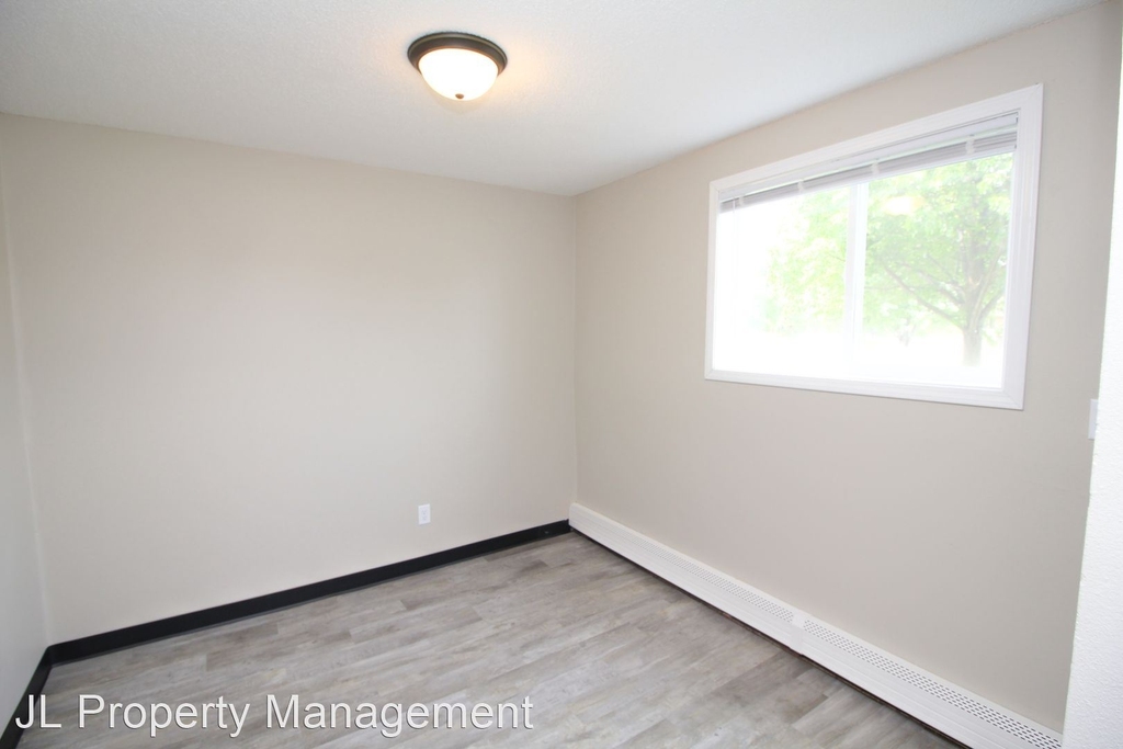 3600 E 6th Street - Photo 9