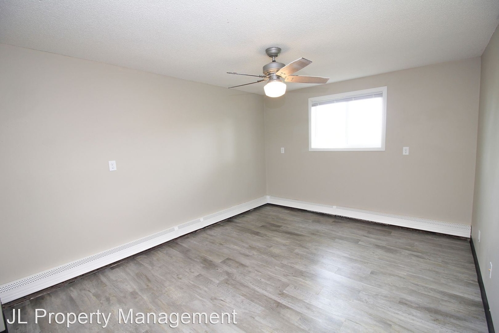 3600 E 6th Street - Photo 12