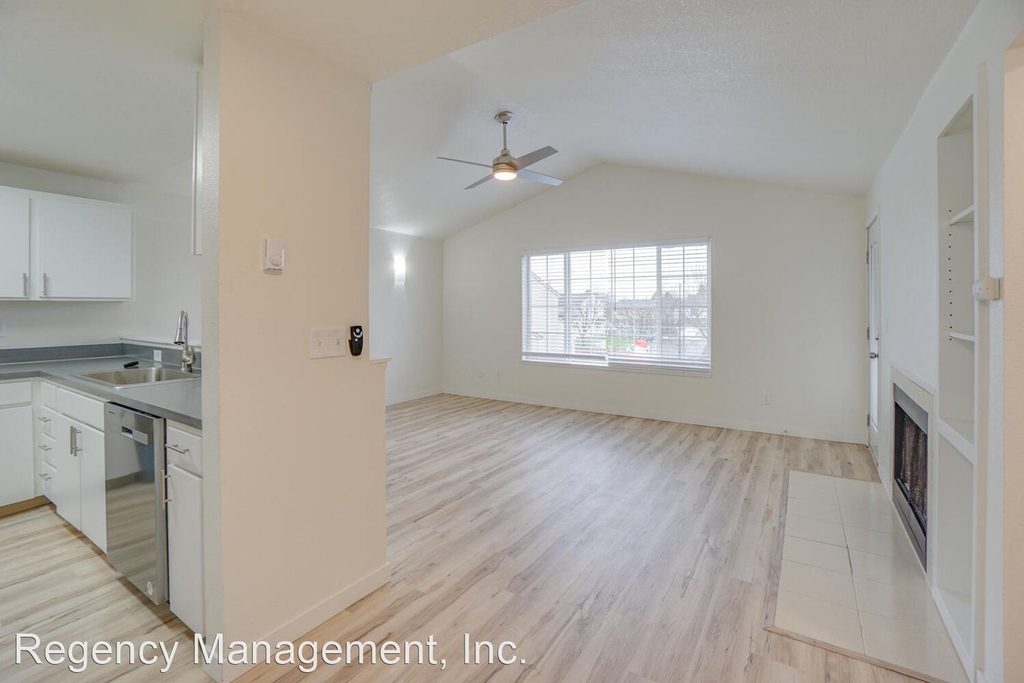 907 Se Park Crest Avenue - Photo 12