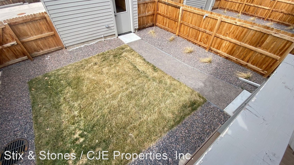 1107 S Dahlia St - Photo 22