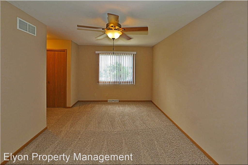 4 Unit At 5509-5515 45th Street - Photo 27