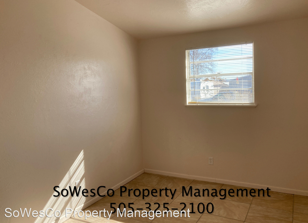 110 W 33rd Street - Photo 6