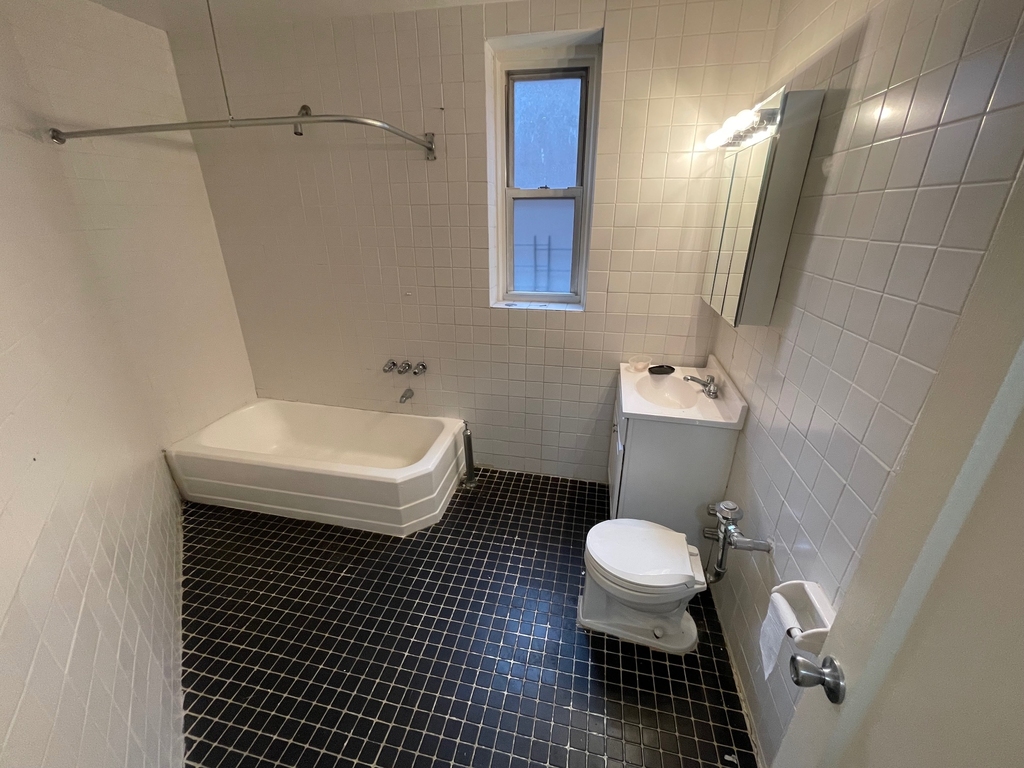 83-43 118th Street - Photo 11
