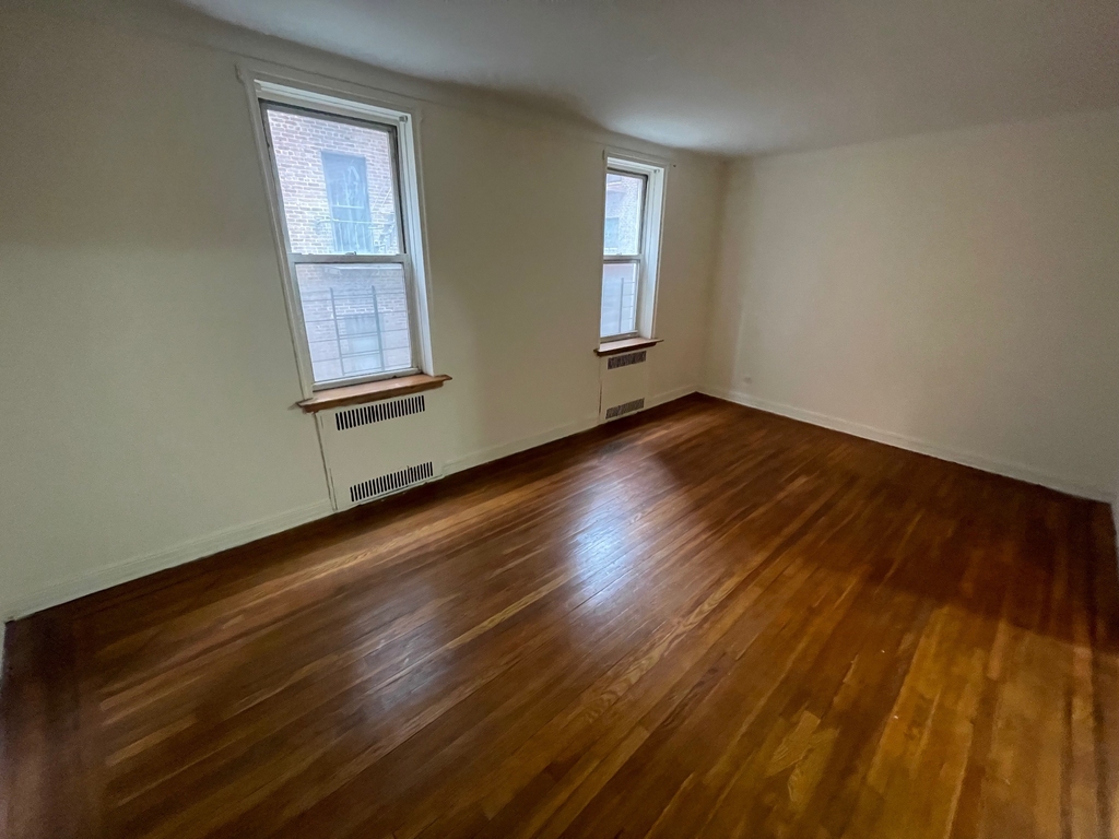 83-43 118th Street - Photo 7