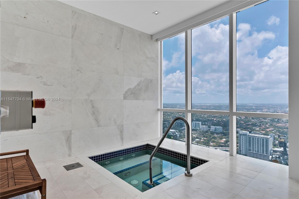 1643 Brickell Ave - Photo 32