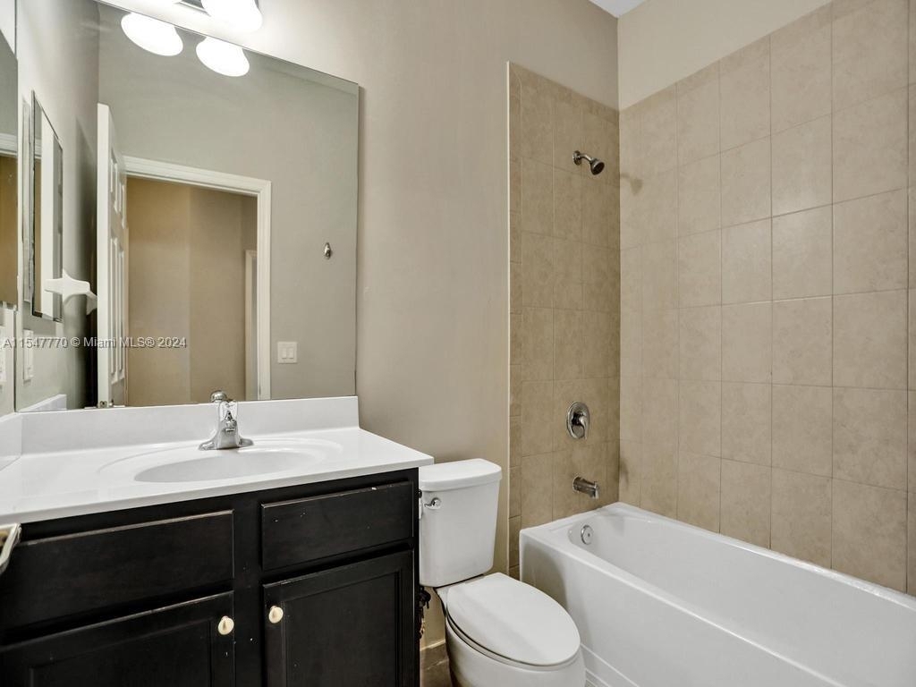 8925 Nw 102nd Ct - Photo 23