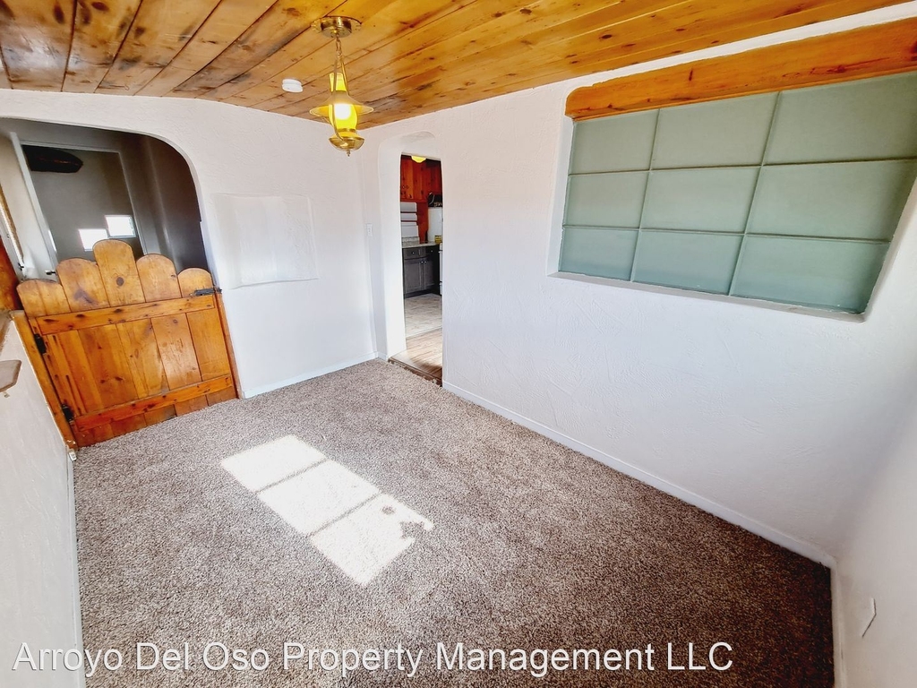 207 Alcazar St Ne - Photo 20