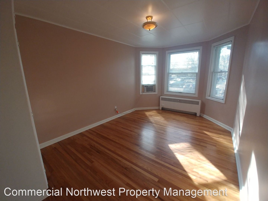 214 Bannock Street - Photo 1