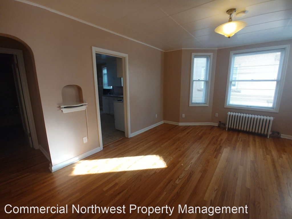 214 Bannock Street - Photo 3