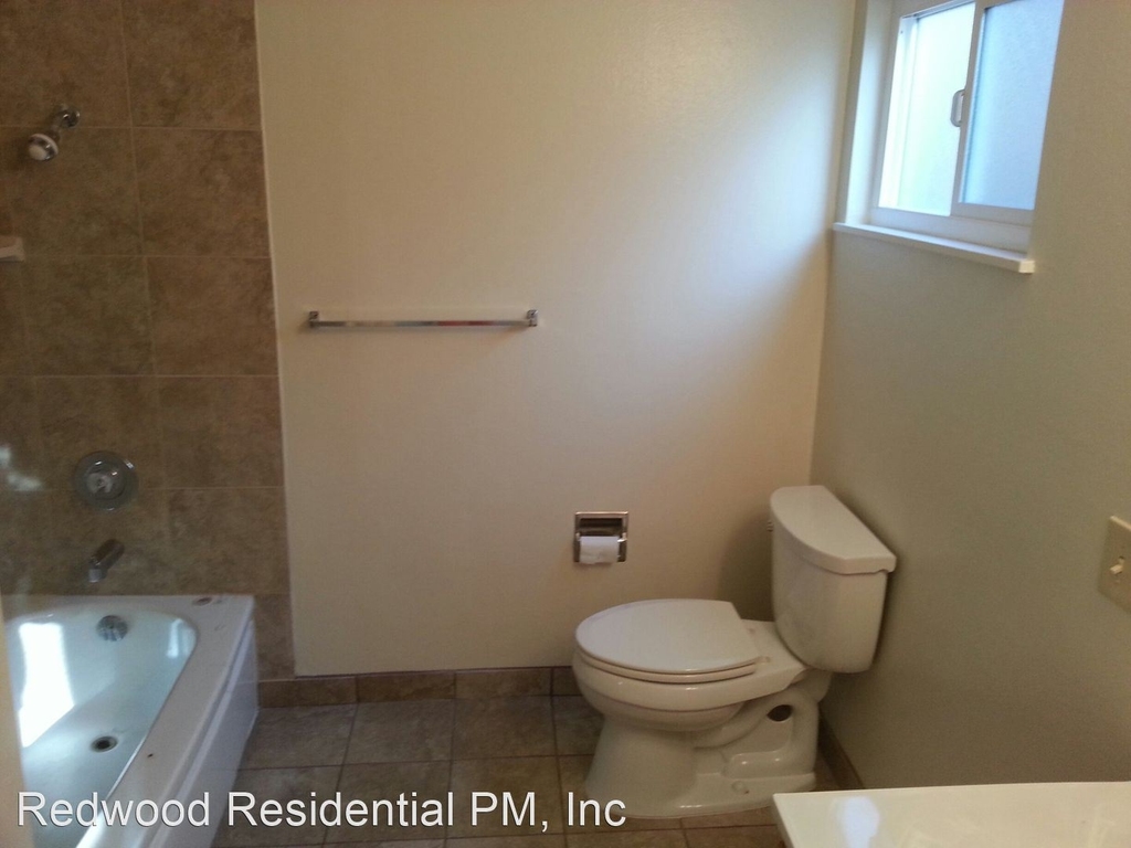 900 Edwards Avenue - Photo 6