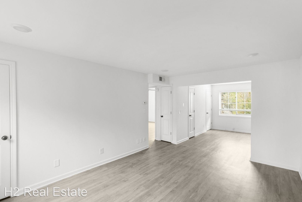 827-829-831 30th Street S - Photo 10