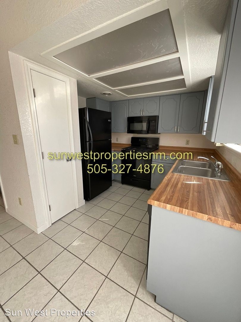 4611 Pacific St. - Photo 3
