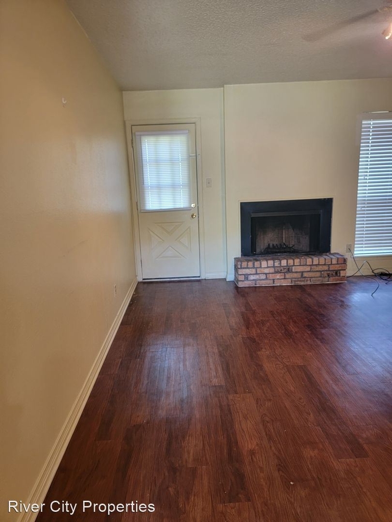 3156 Cedar Creek - Photo 1