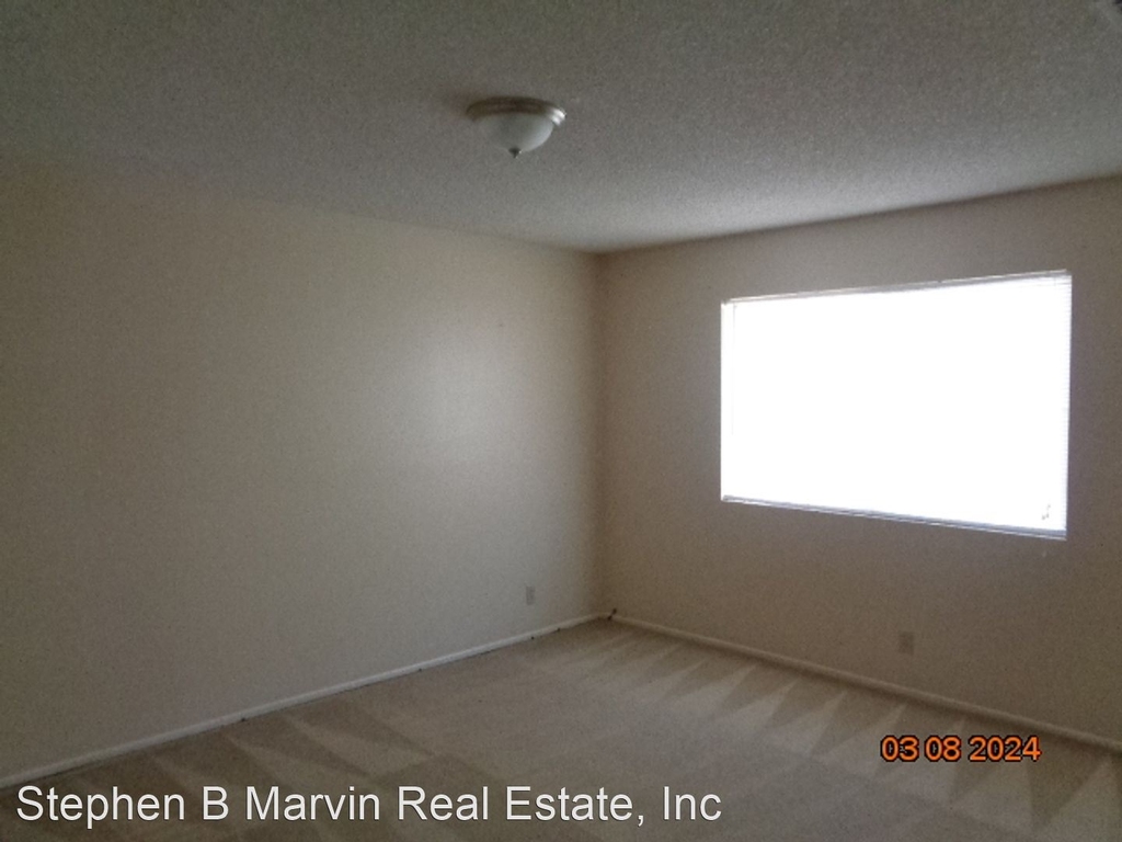 2821 Desert Street - Photo 6