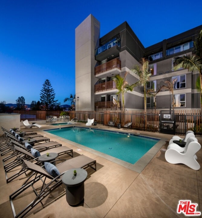 12035 Wilshire Blvd - Photo 3