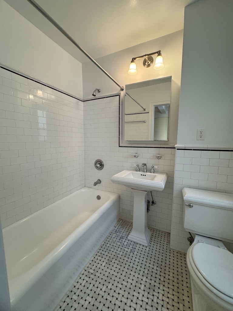 111e 80th street - Photo 6