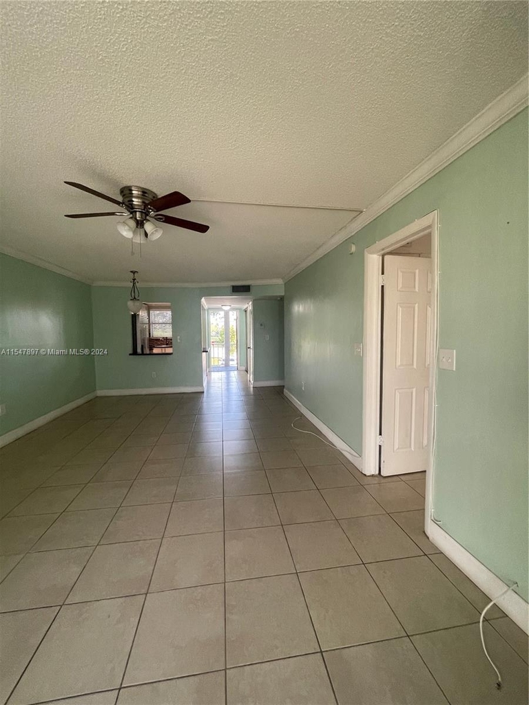 8100 Sunrise Lakes Blvd - Photo 10