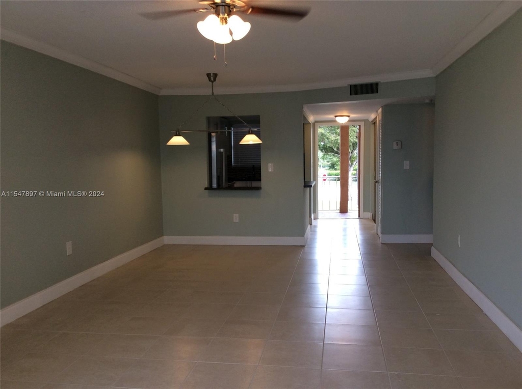 8100 Sunrise Lakes Blvd - Photo 3