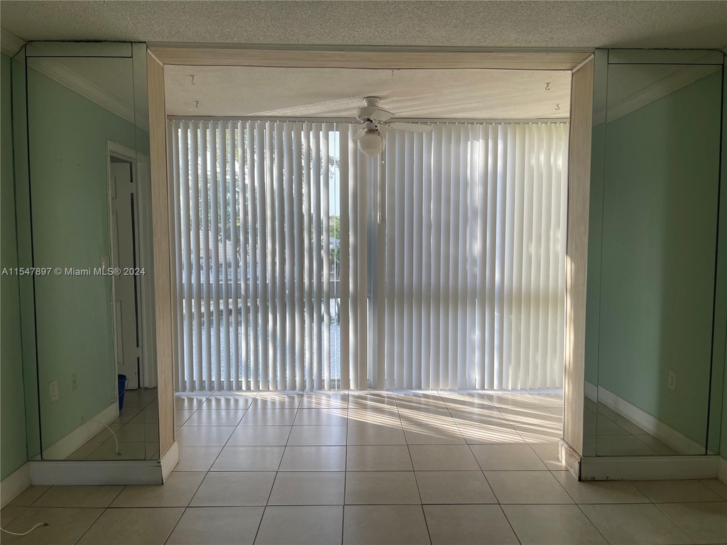 8100 Sunrise Lakes Blvd - Photo 17