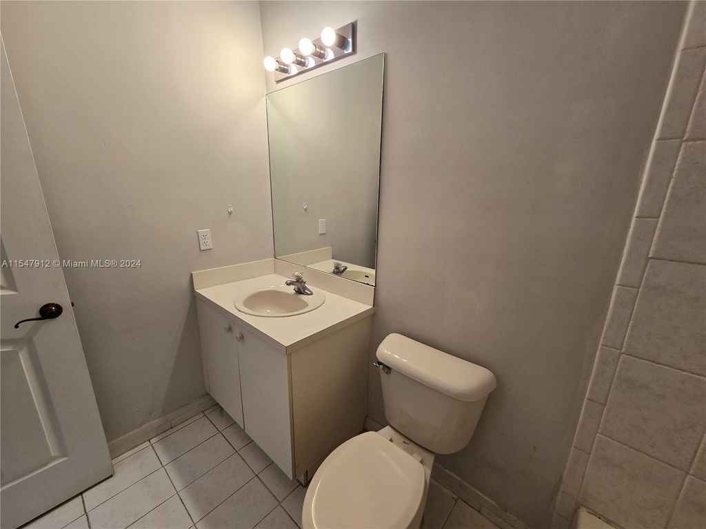 11374 Sw 230th Ter - Photo 23