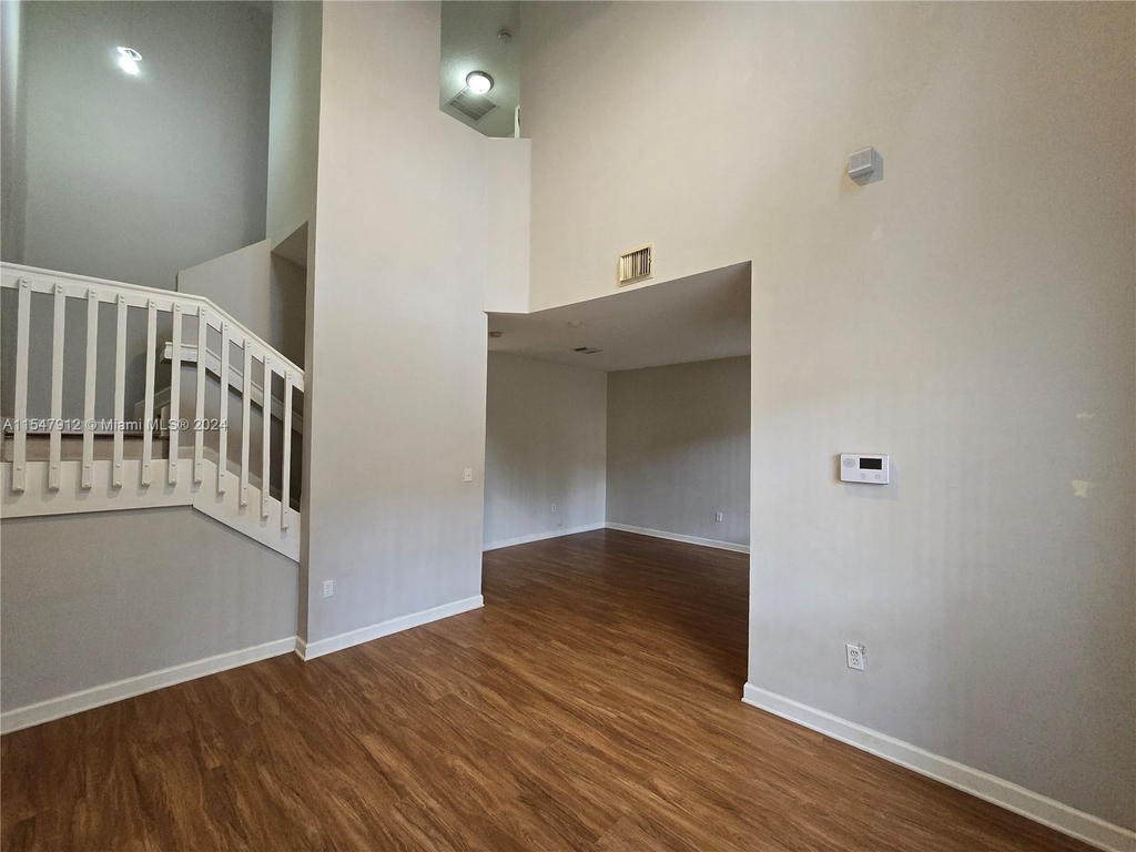 11374 Sw 230th Ter - Photo 1