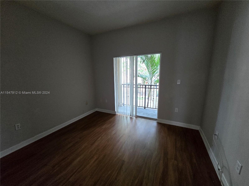 11374 Sw 230th Ter - Photo 11