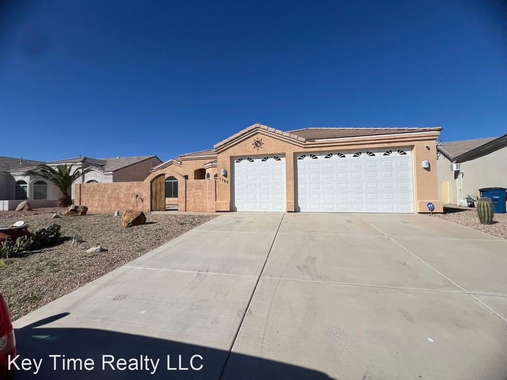 1783 E Lipan Cir - Photo 1