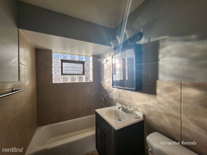 5511 W Kamerling Ave 1s - Photo 8