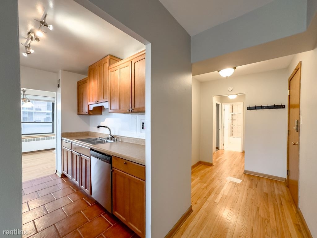 4180 N. Marine Drive, Unit A504 - Photo 7