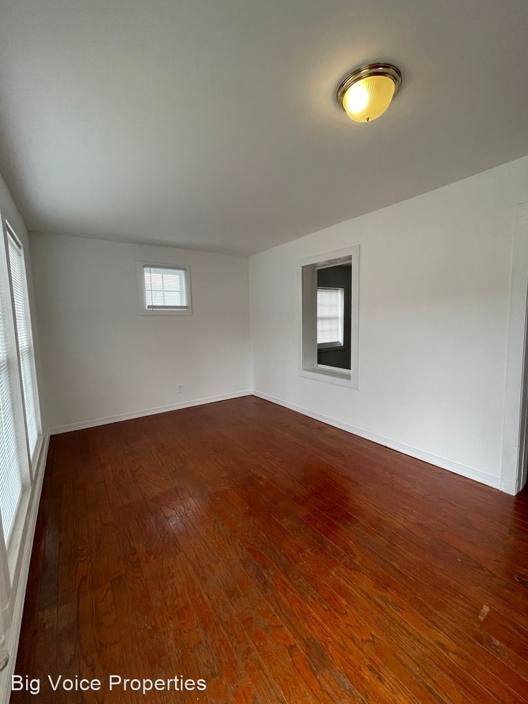 613 Washington Street - Photo 1