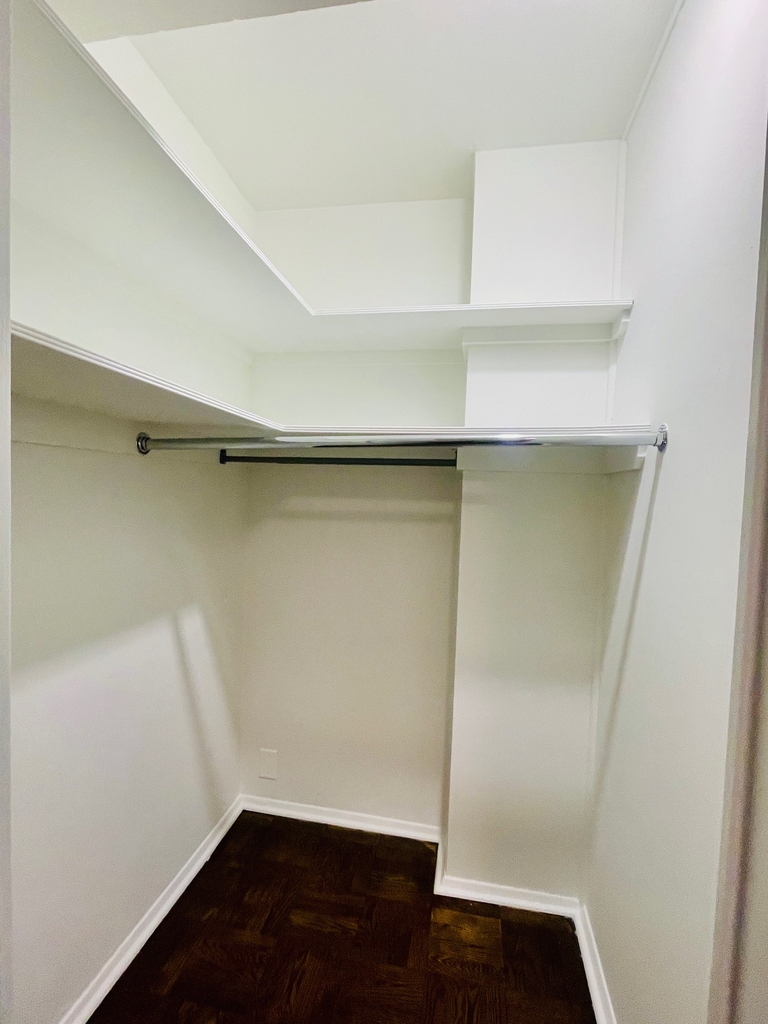 Beekman Place - Photo 8
