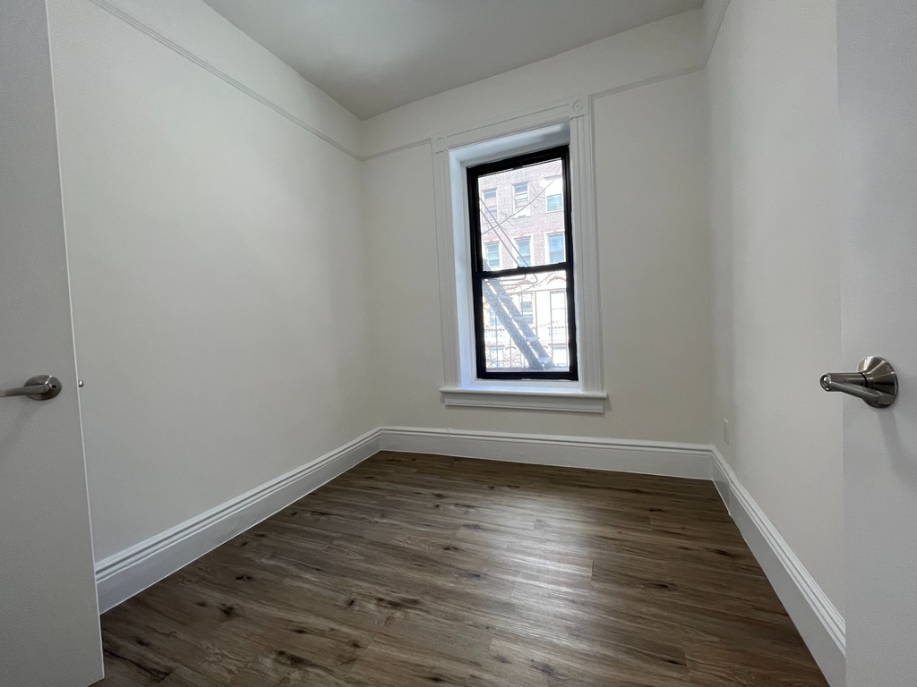 200 West 89th Street - Photo 7