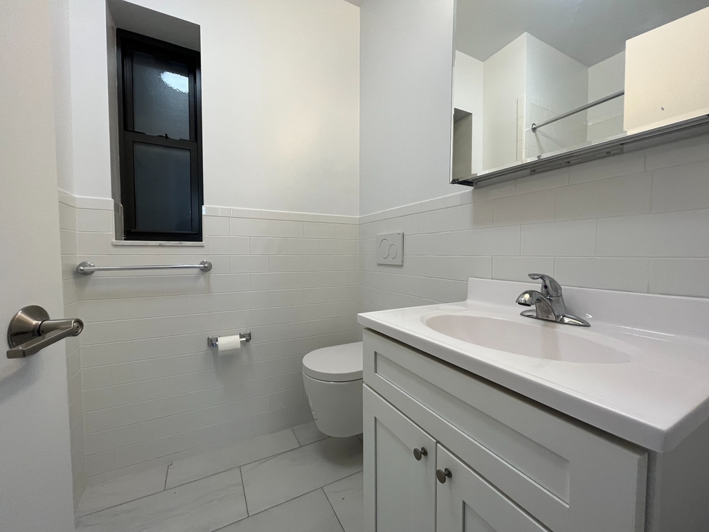 200 West 89th Street - Photo 2