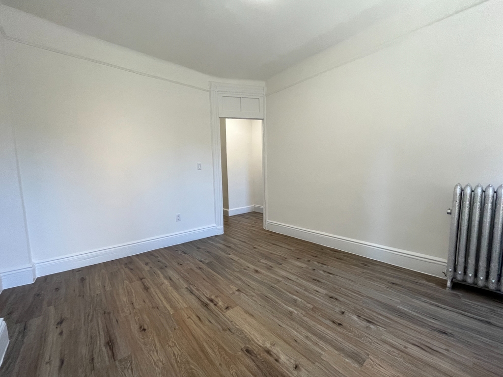 200 West 89th Street - Photo 12