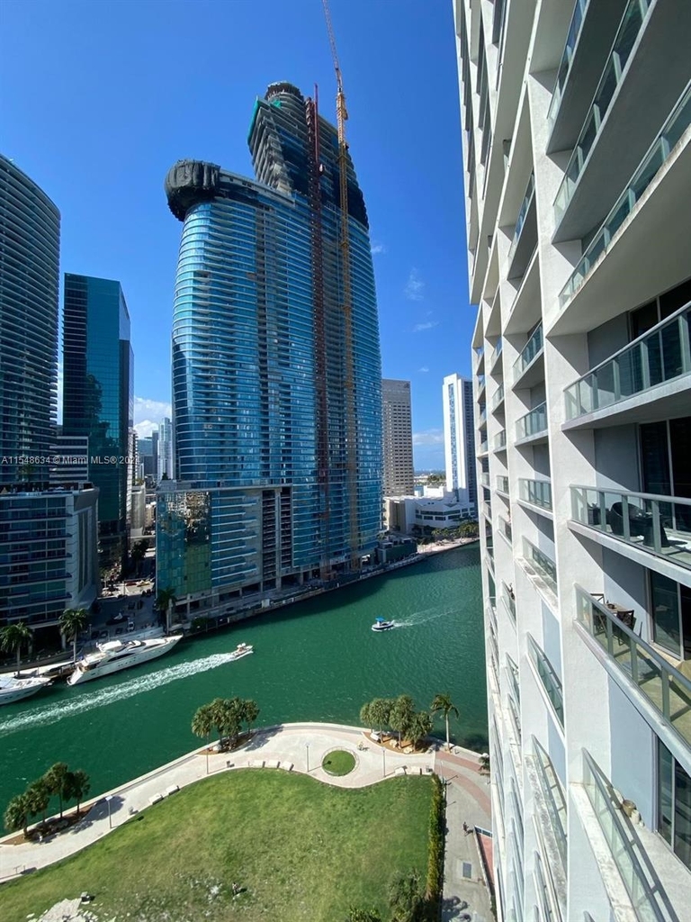 475 Brickell Ave - Photo 4