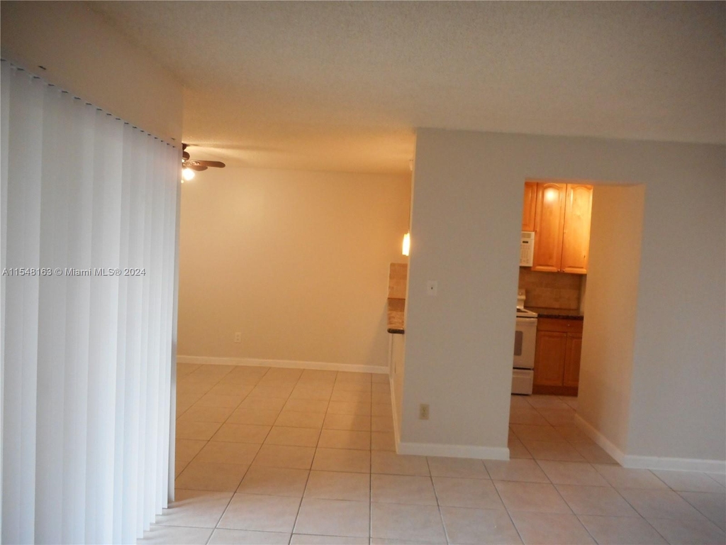 978 Coral Club Dr - Photo 1