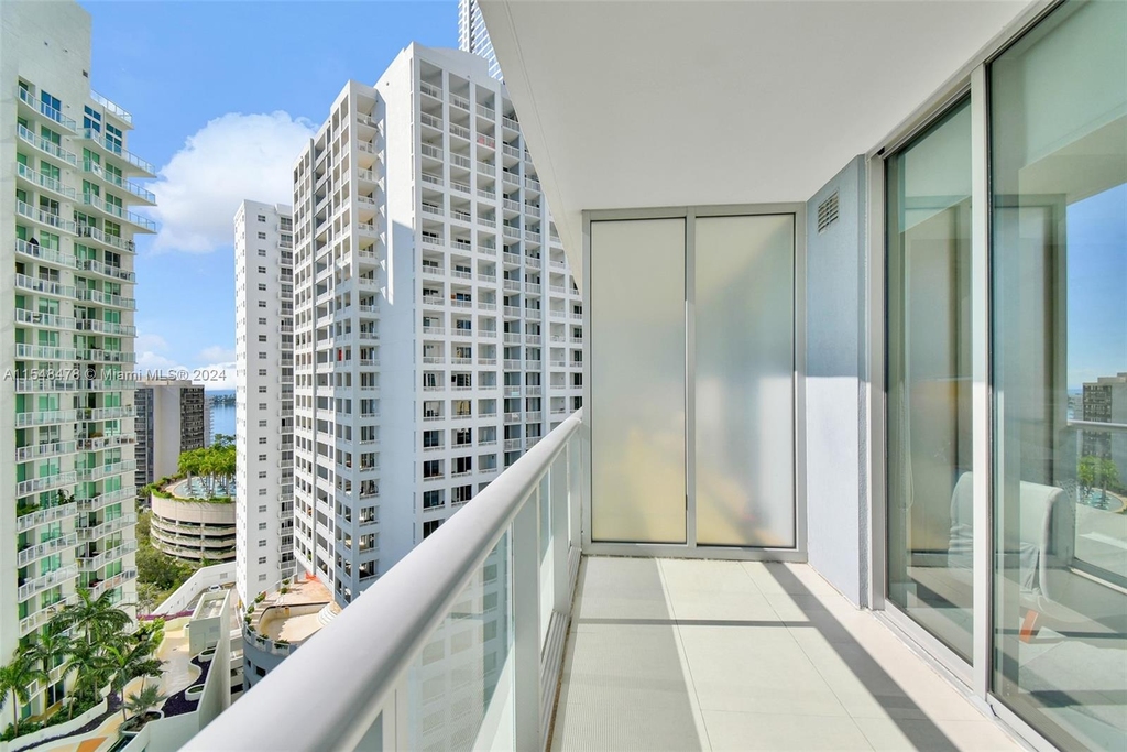 1300 Brickell Bay Dr - Photo 18