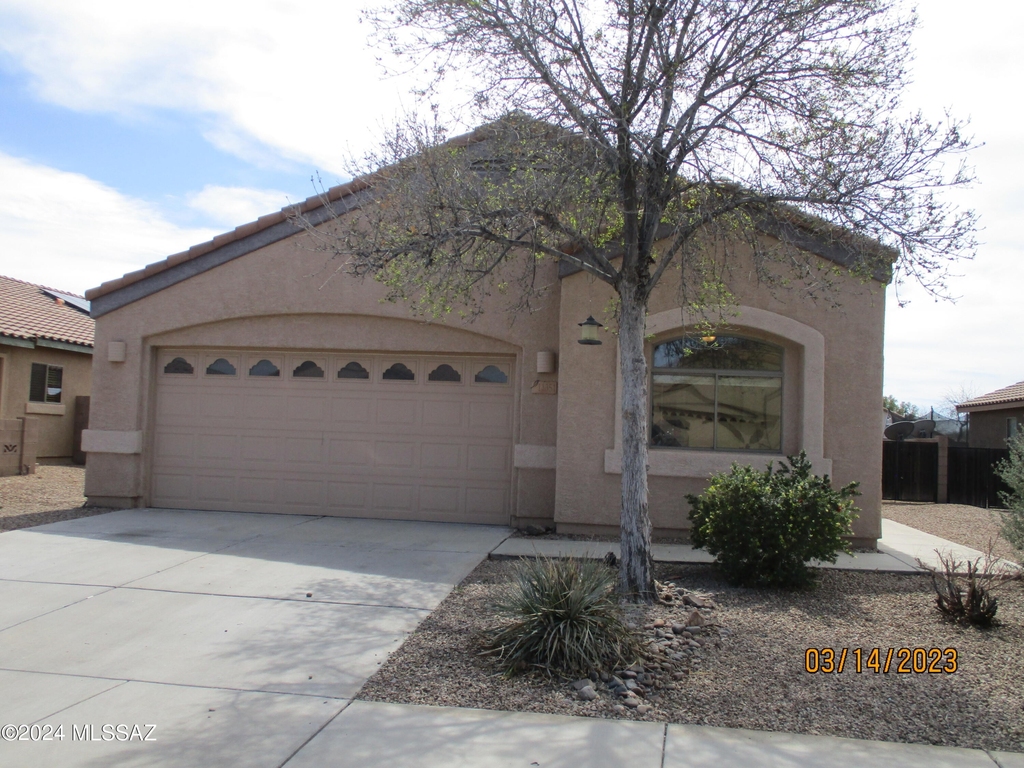 11351 W Cotton Bale Lane - Photo 0