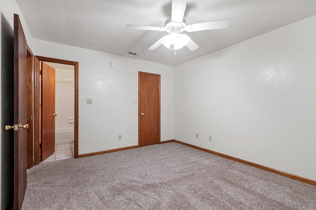 2035 Gardenbrook Lane - Photo 14