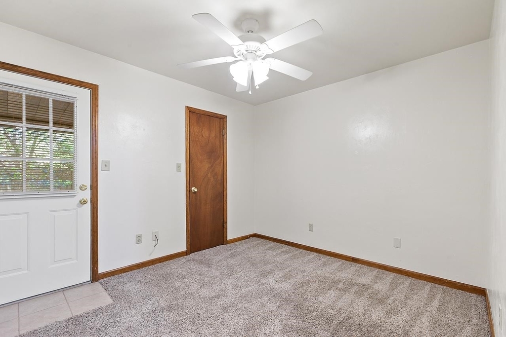 2035 Gardenbrook Lane - Photo 19