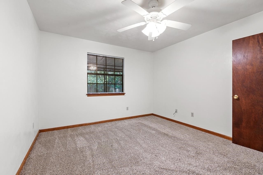 2035 Gardenbrook Lane - Photo 13