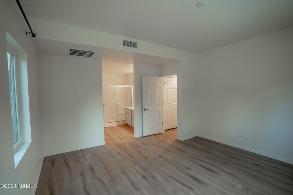 5026 E Retreat Circle - Photo 11