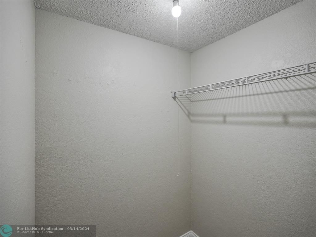 4205 N University Dr - Photo 14