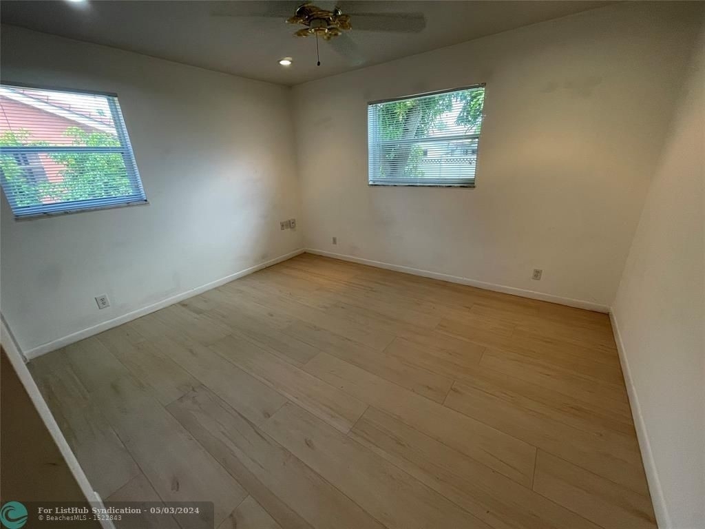 11261 Nw 42nd St - Photo 18