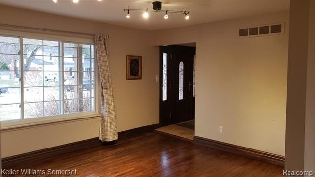 5363 English Drive - Photo 5