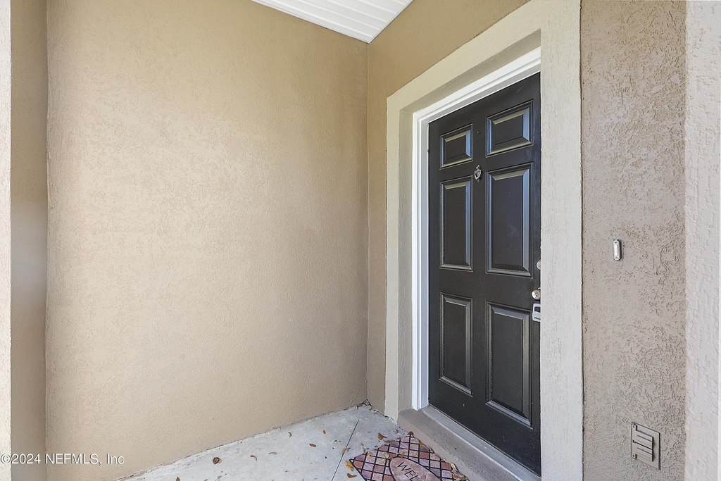 12301 Kernan Forest Boulevard - Photo 2